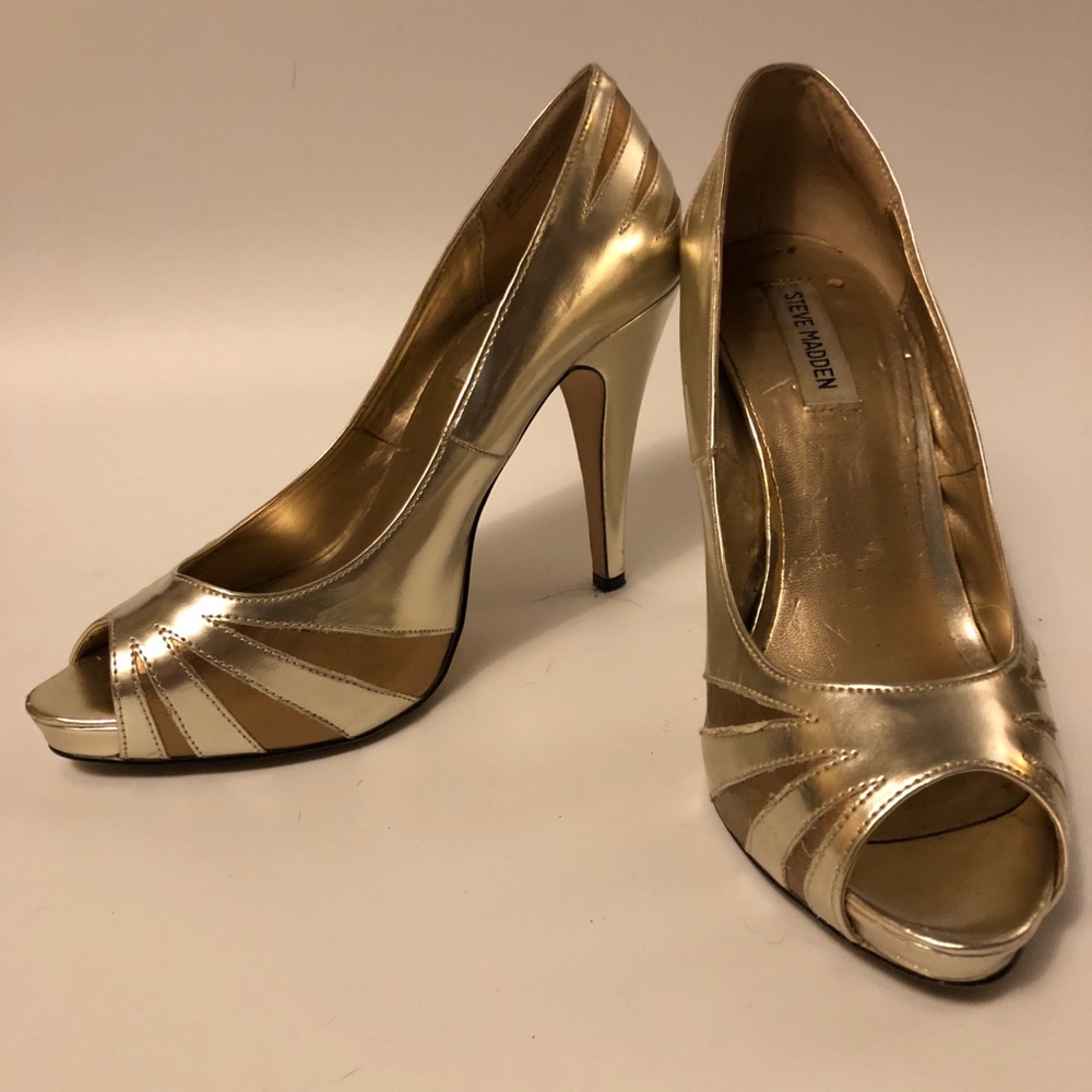 Steve Madden Gold and Bronze platform peep toes